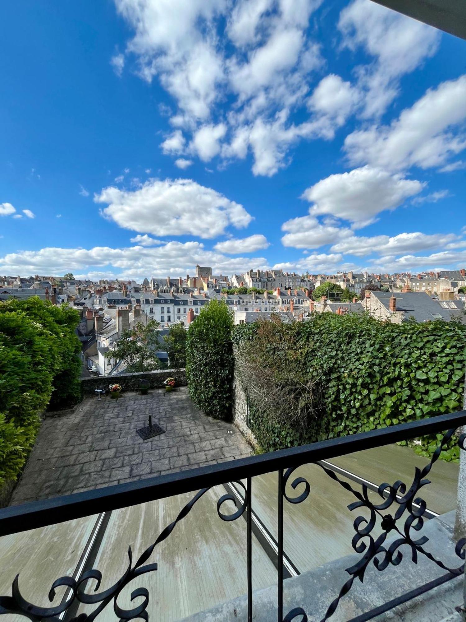 Appartamento La Place Du Chateau - Vue Exceptionnelle Sur Le Chateau De Blois Esterno foto